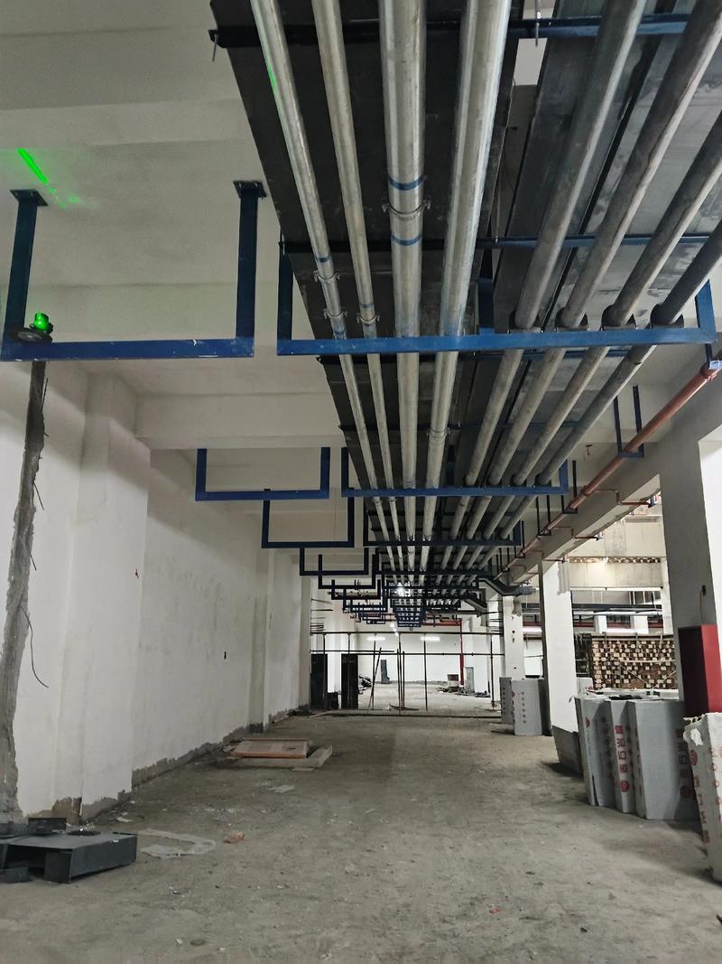 机电安装工程初具雏形 施工现场的真实记录
